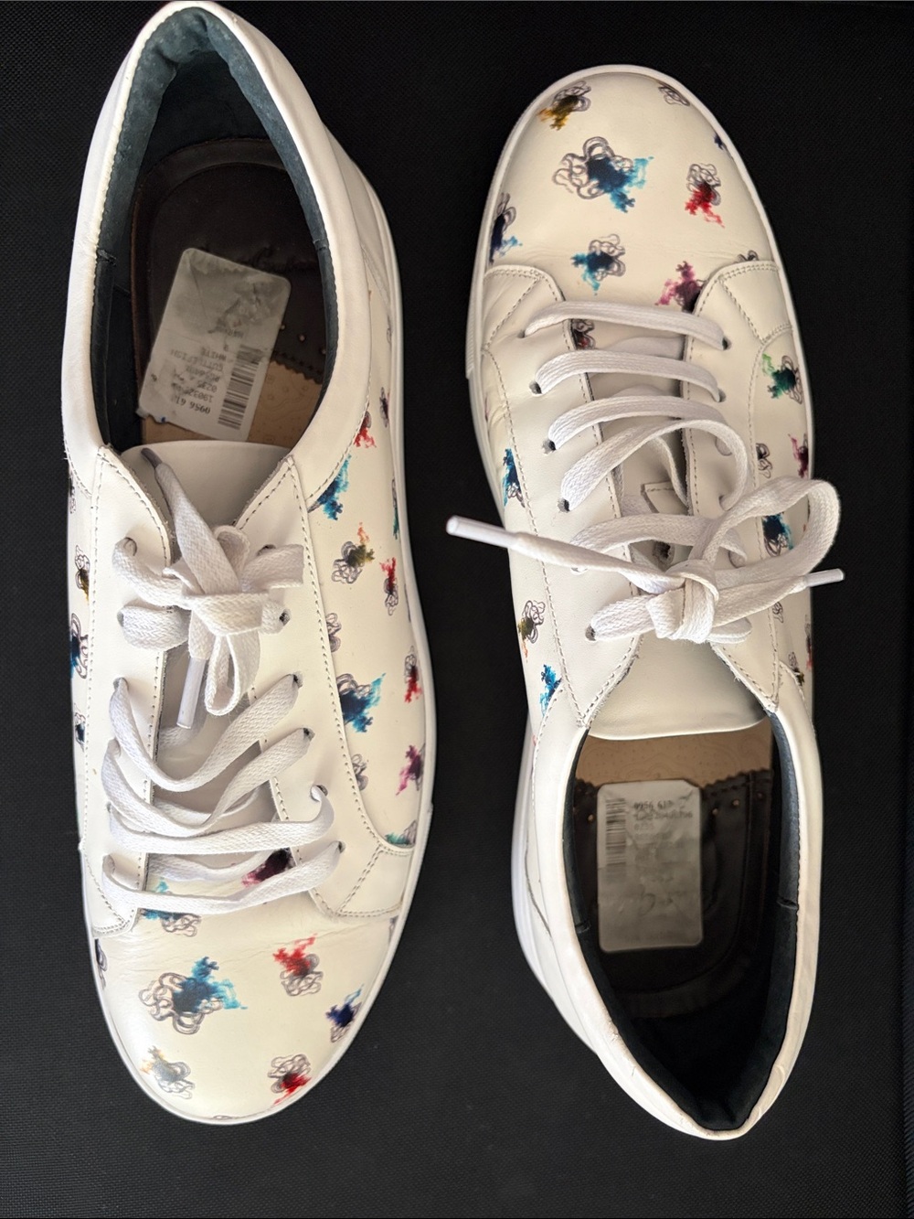 Mens Robert Graham leather sneakers - Picture 2 of 4